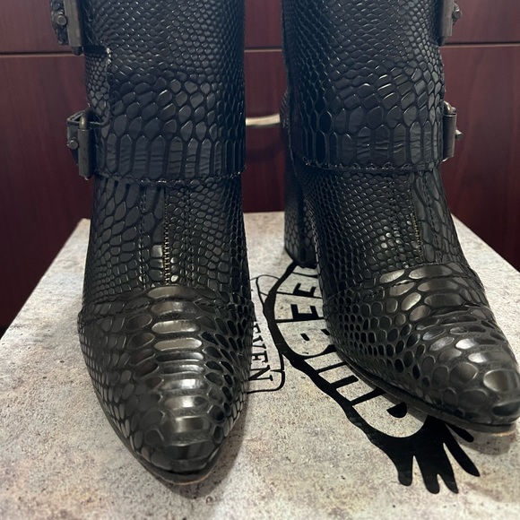 Freebird Joey Boot - Picture 10 of 10